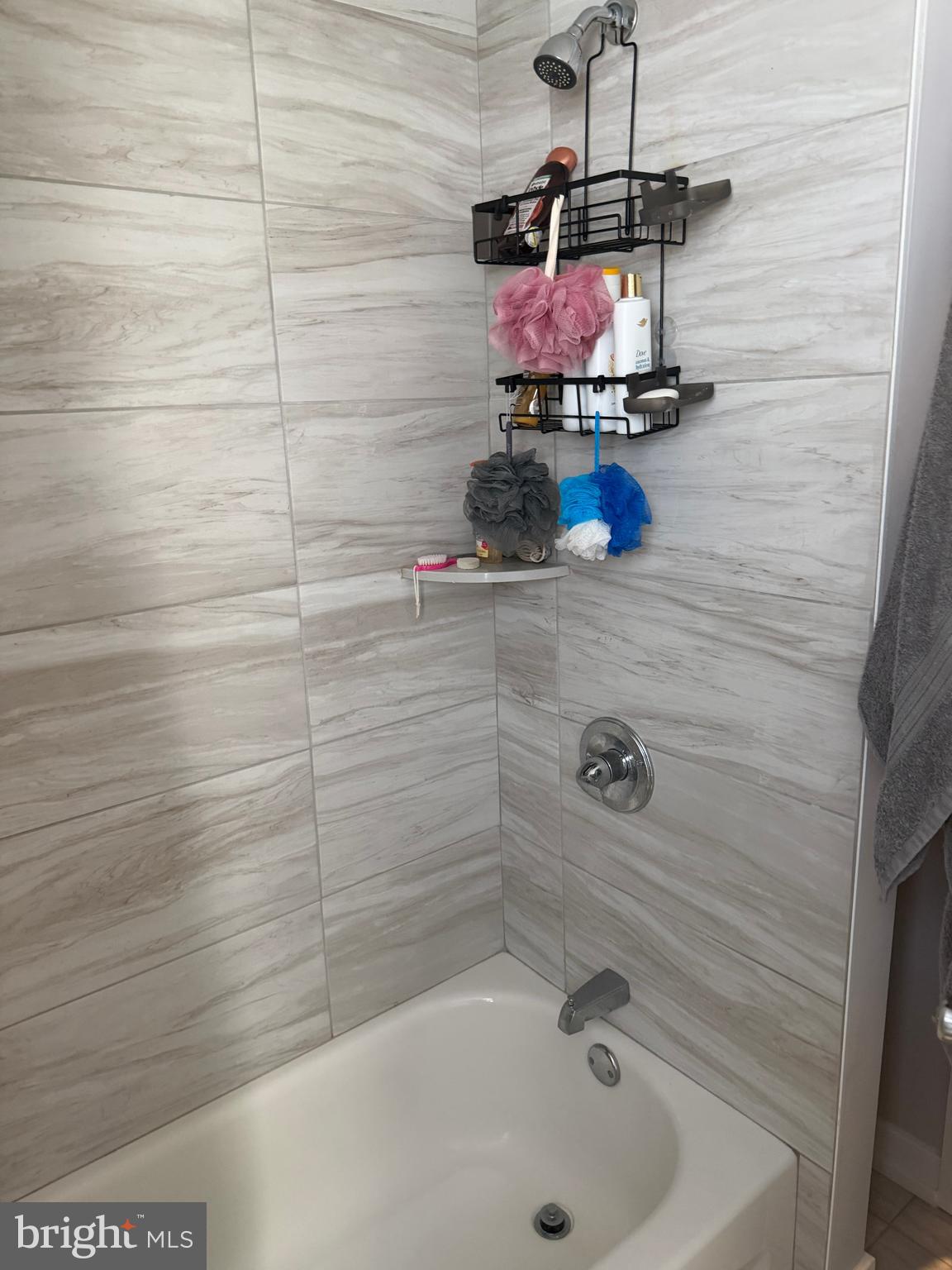 1617 POINT BREEZE AVENUE