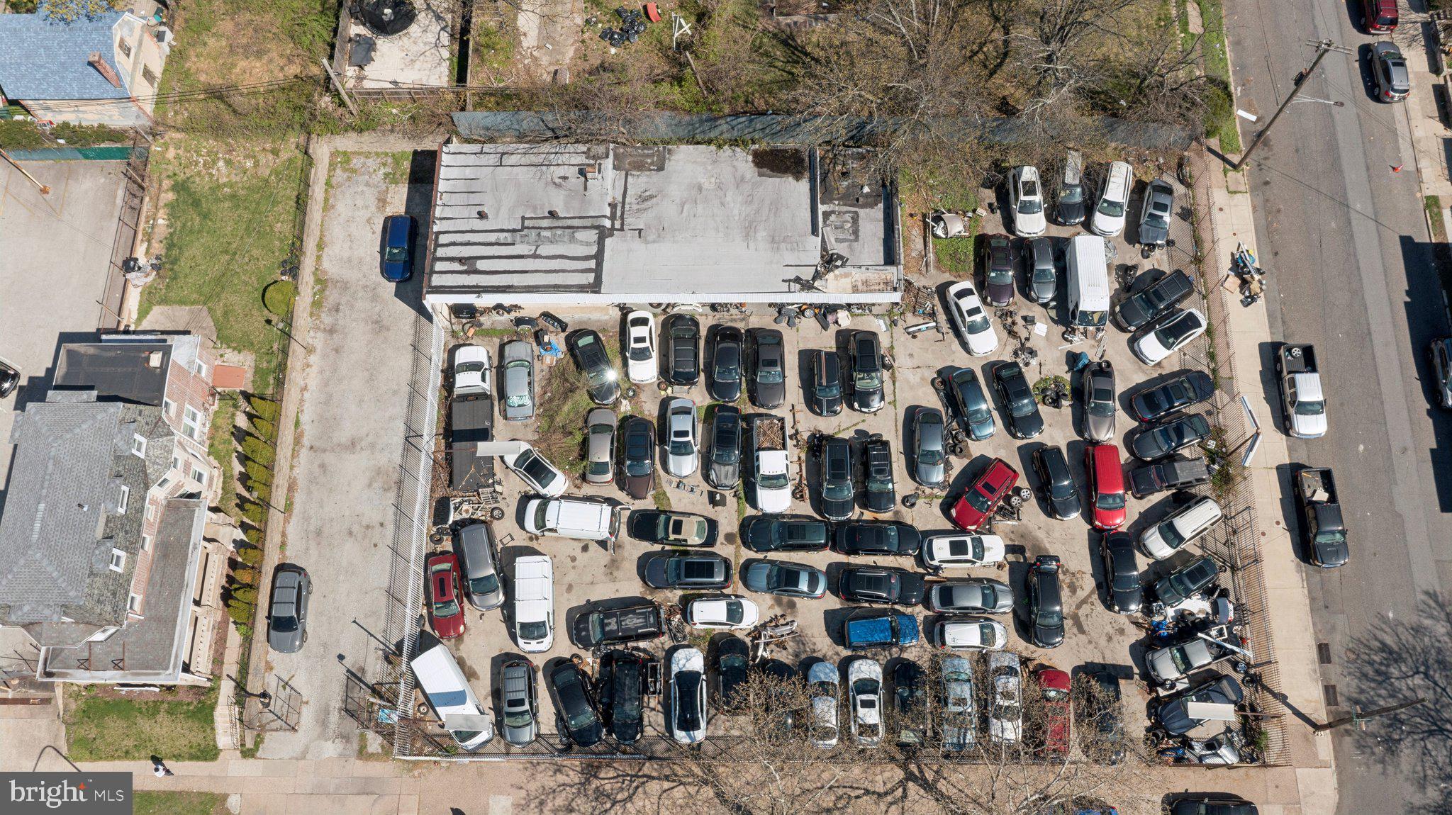 6301 N BROAD STREET 11