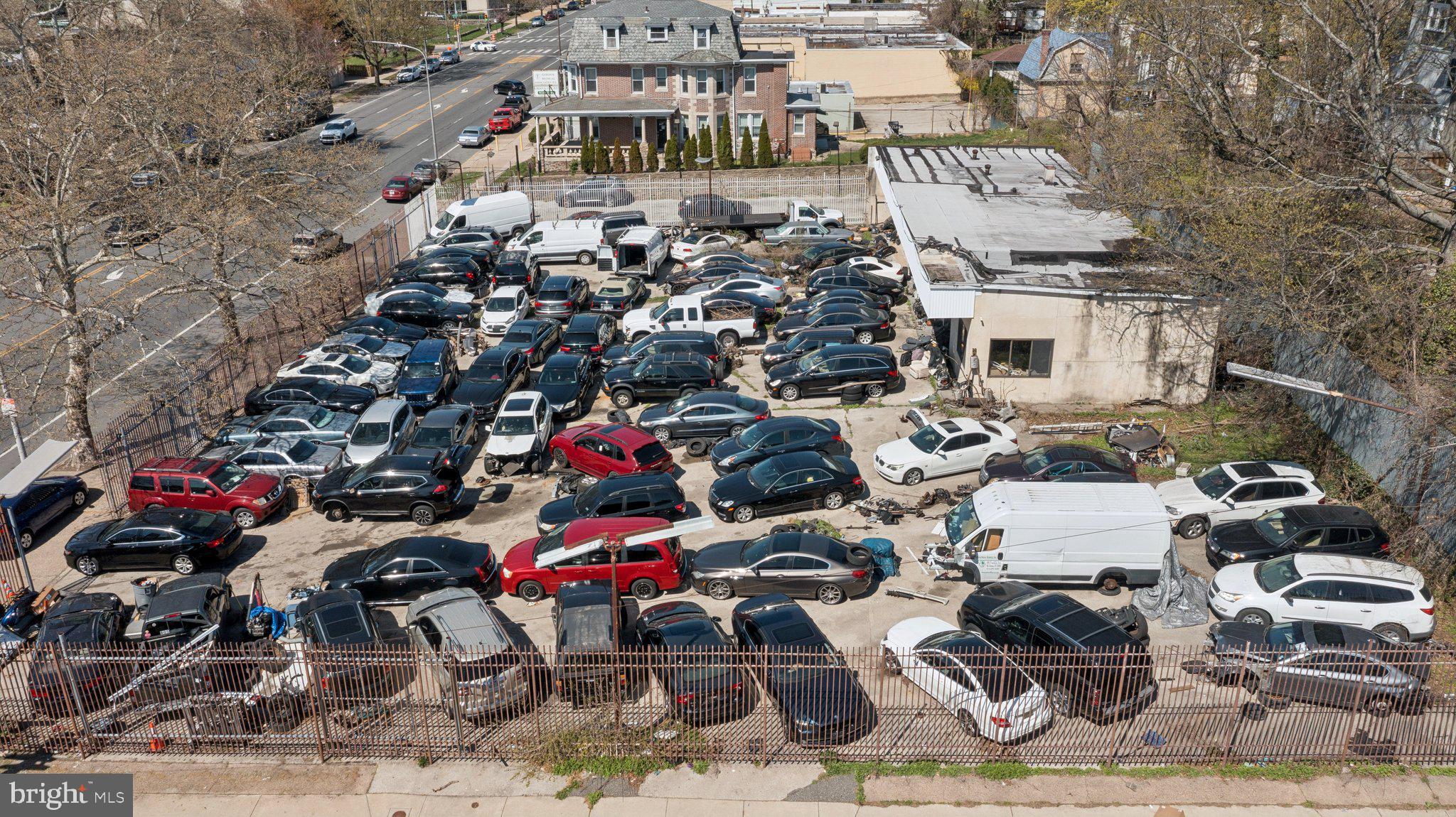 6301 N BROAD STREET 11