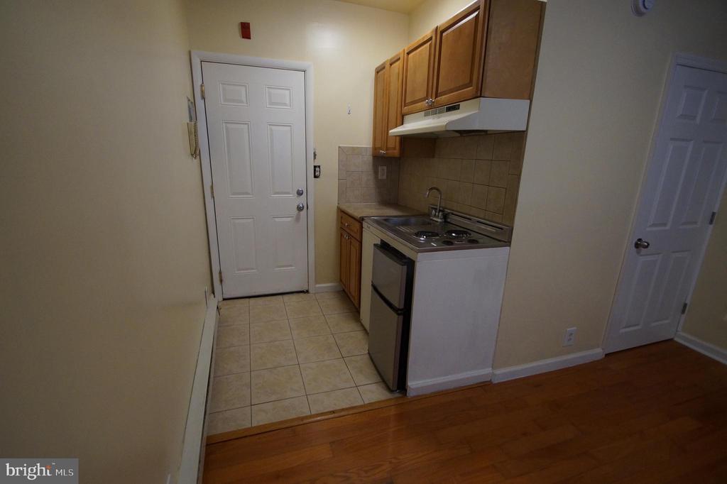709 S 20TH STREET 2R