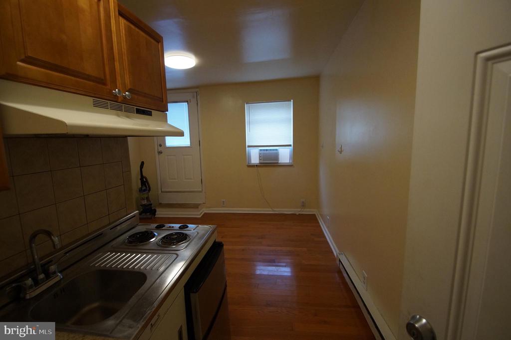 709 S 20TH STREET 2R