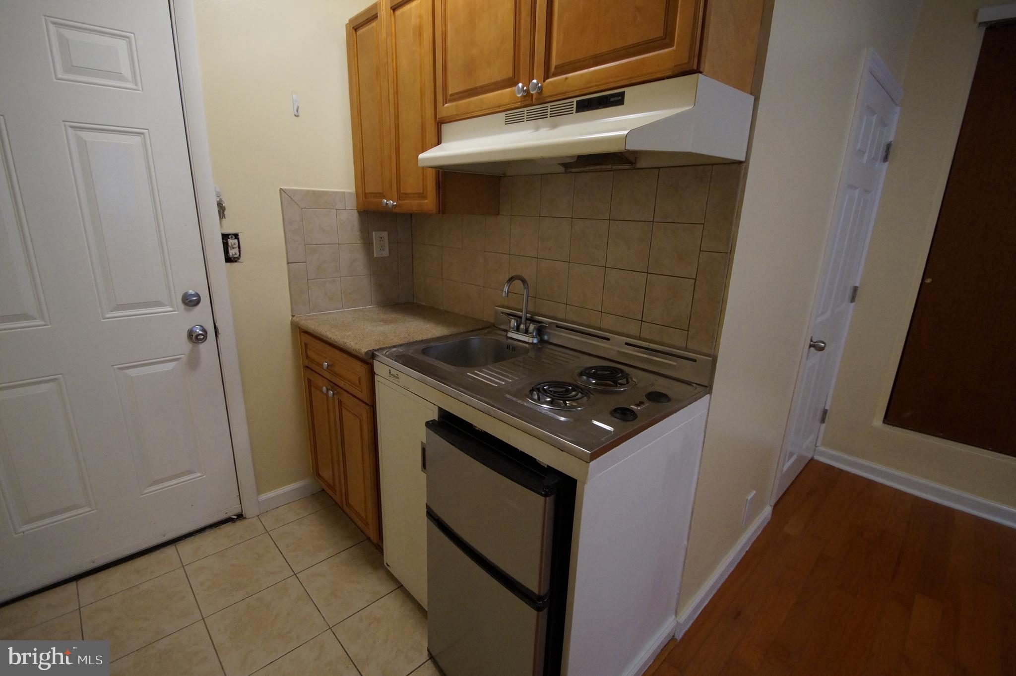 709 S 20TH STREET 2R