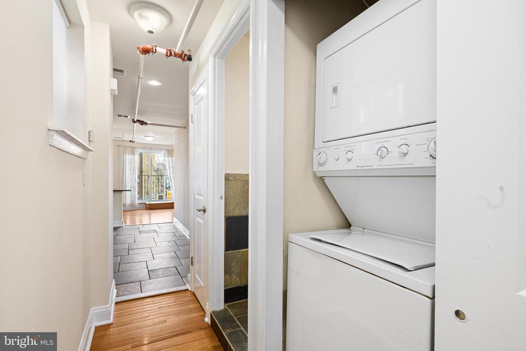 1542 E PASSYUNK AVENUE 2ND FLOOR