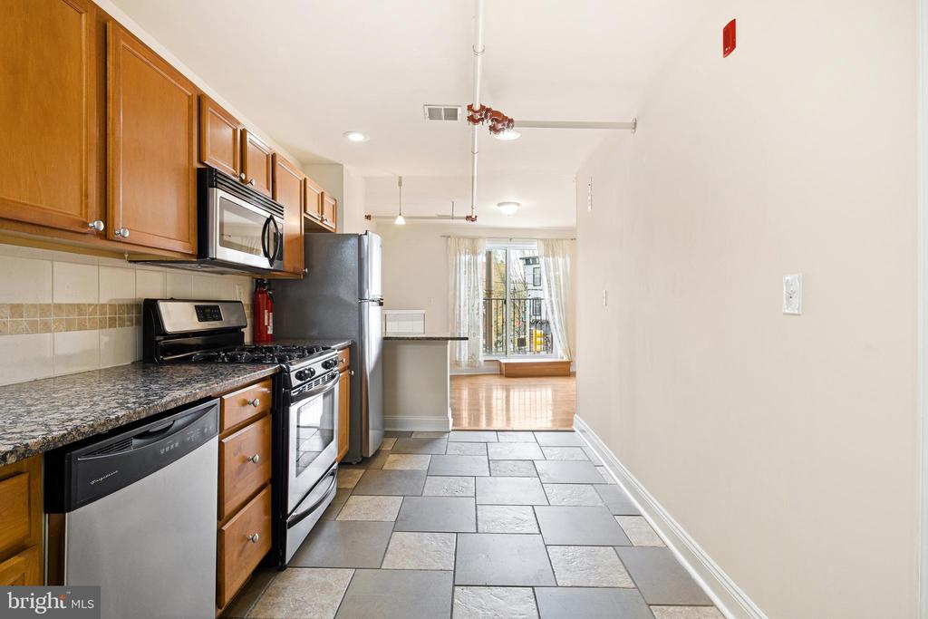 1542 E PASSYUNK AVENUE 2ND FLOOR