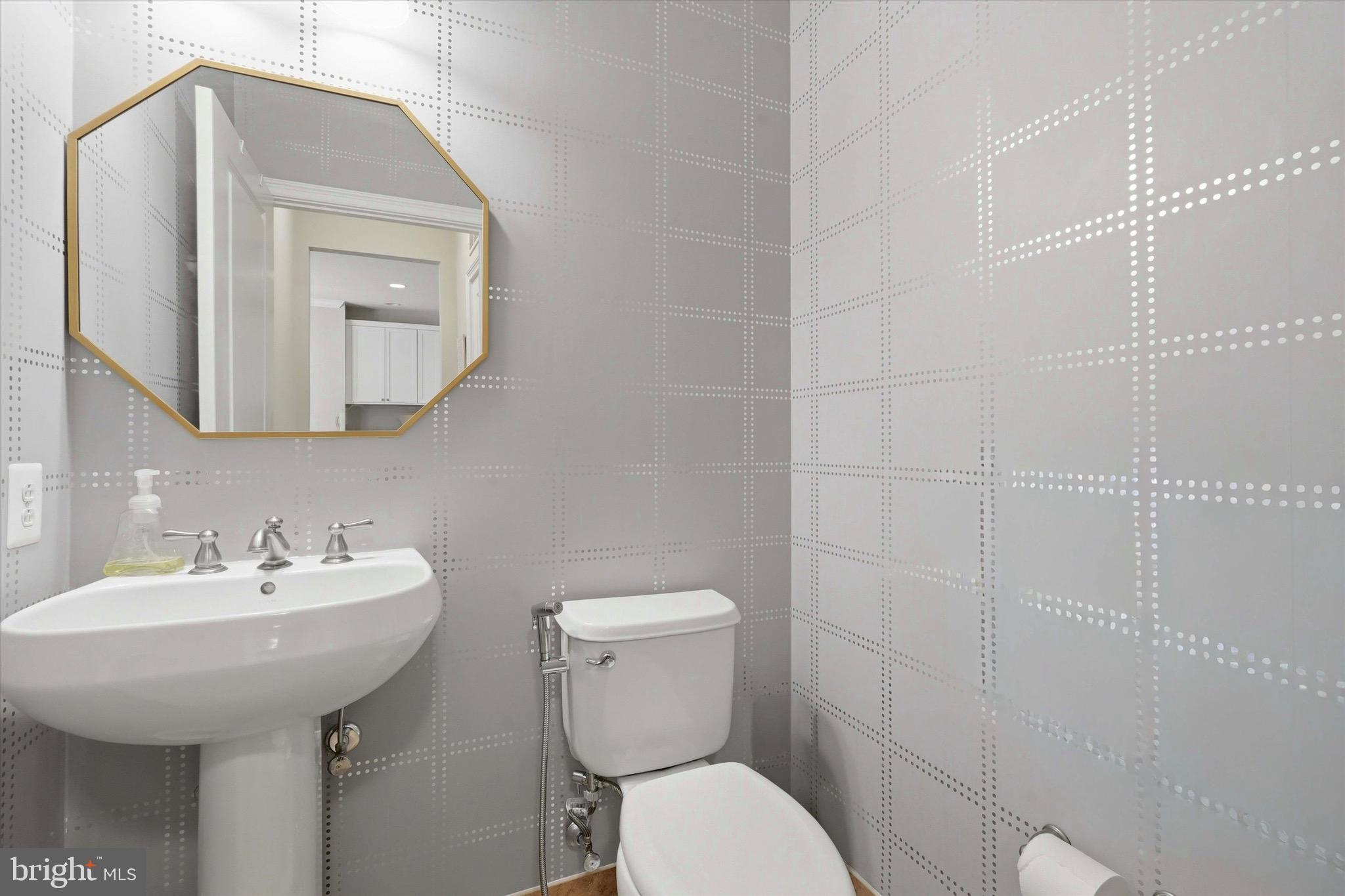 800 ADMIRALS WAY 1847