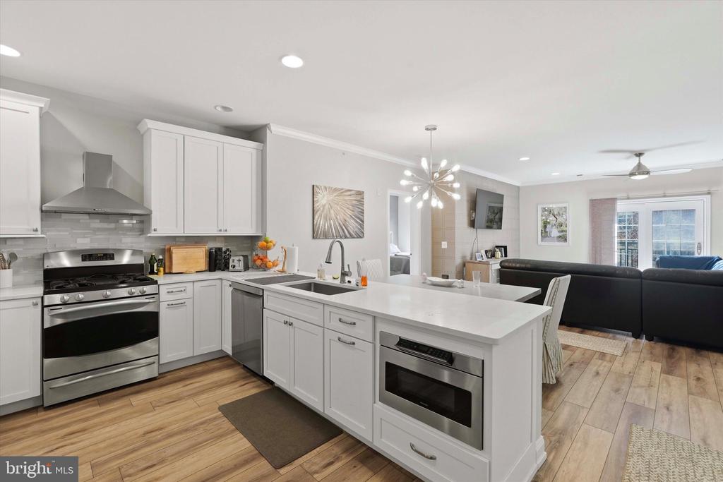 800 ADMIRALS WAY 1847