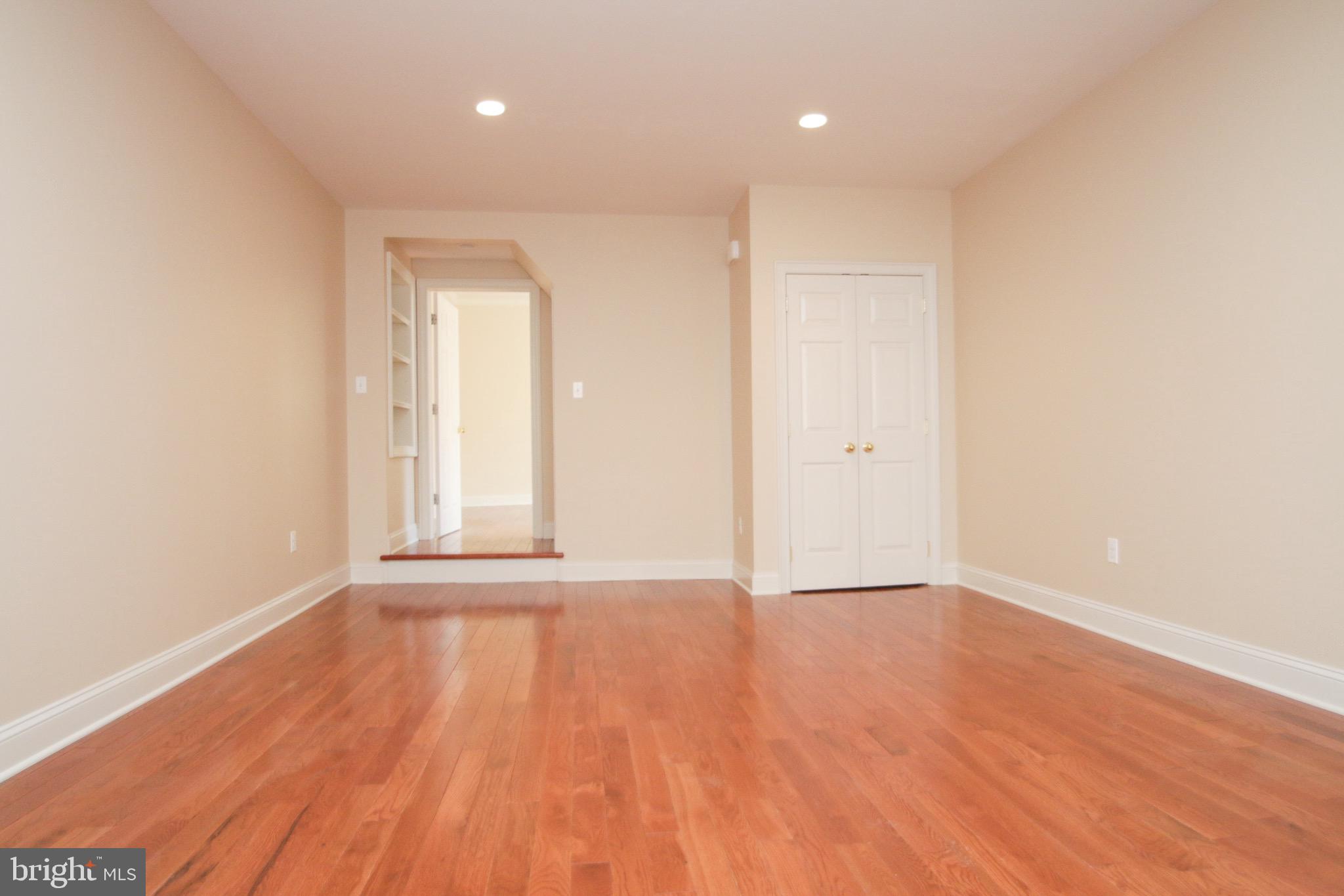 1927 S 10TH STREET 1ST FLOOR