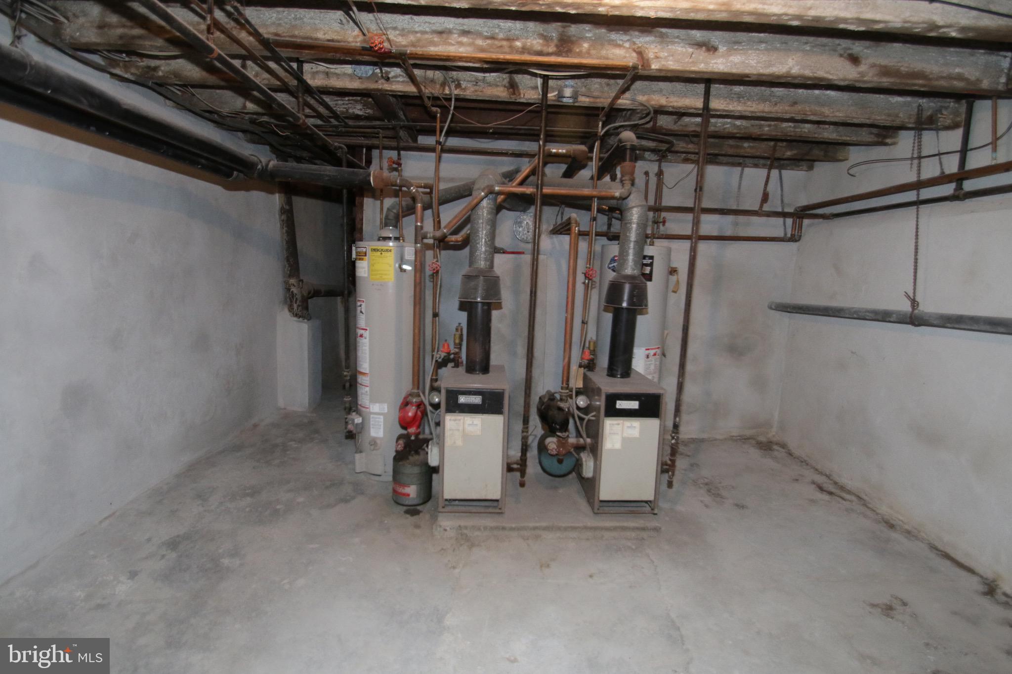 1927 S 10TH STREET 1ST FLOOR