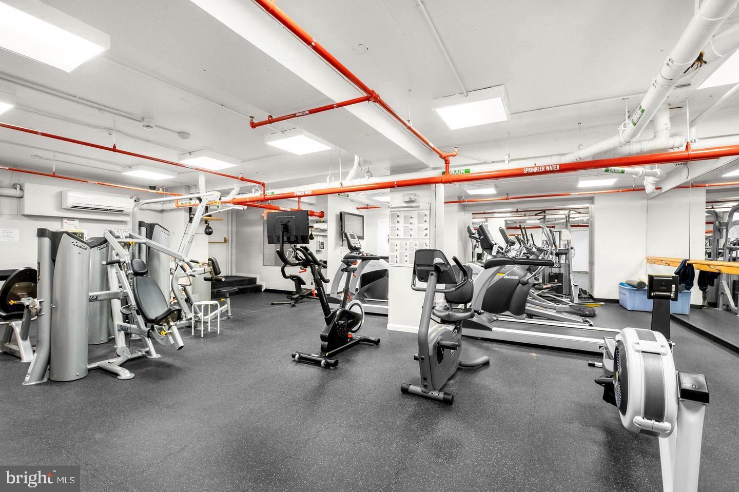 224 W RITTENHOUSE SQUARE 30 1718