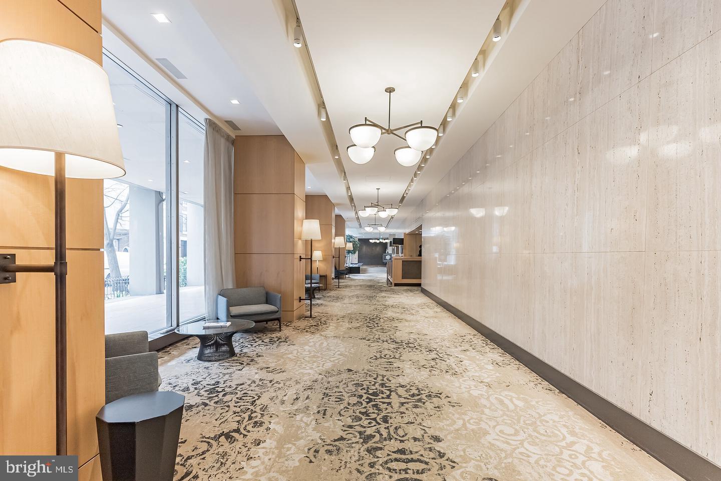 224 W RITTENHOUSE SQUARE 30 1718