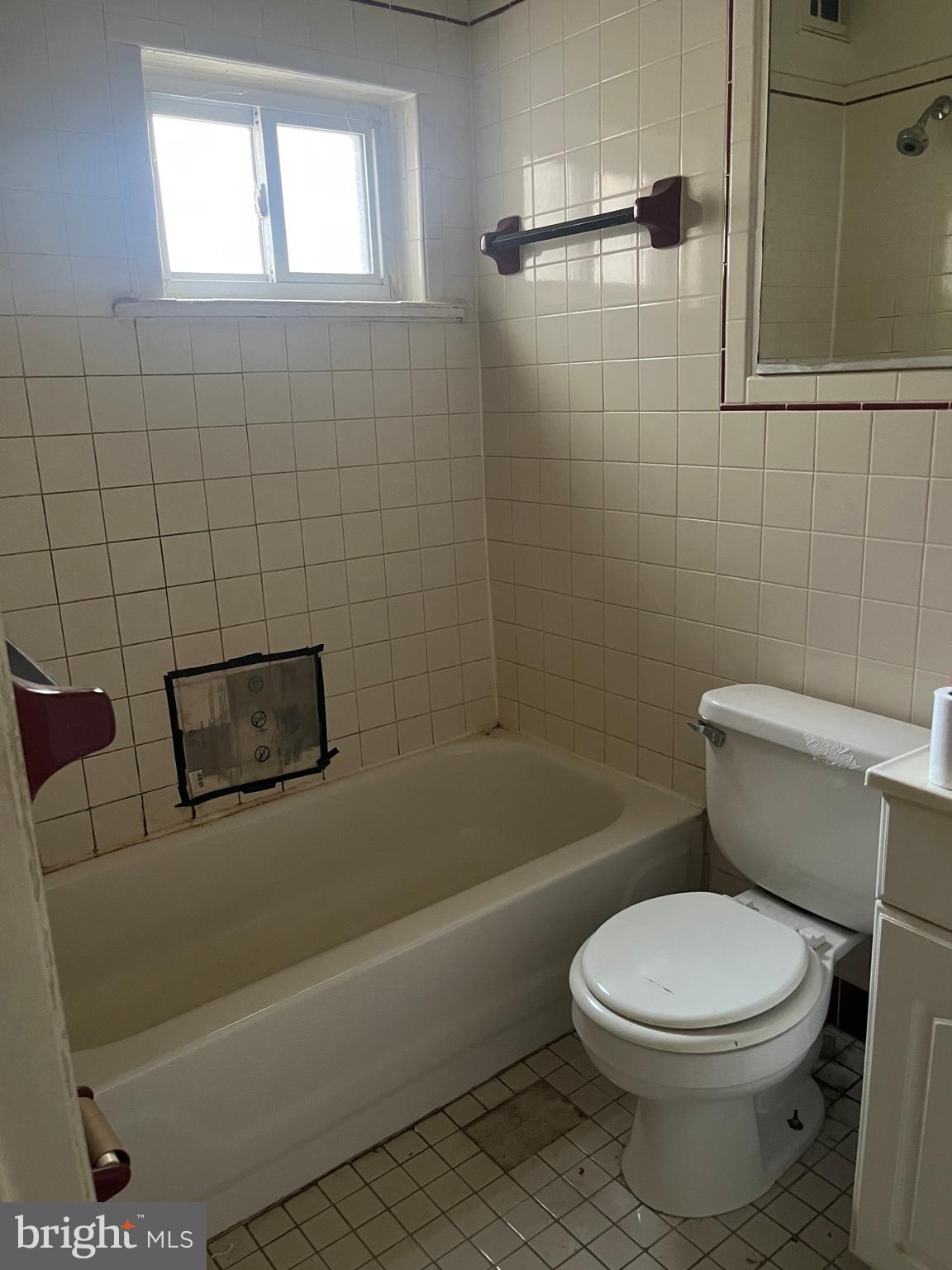 2326 FITZWATER STREET