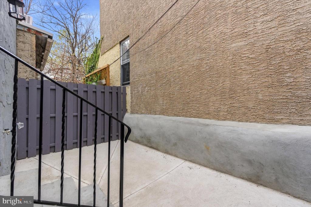 757 S 51ST STREET
