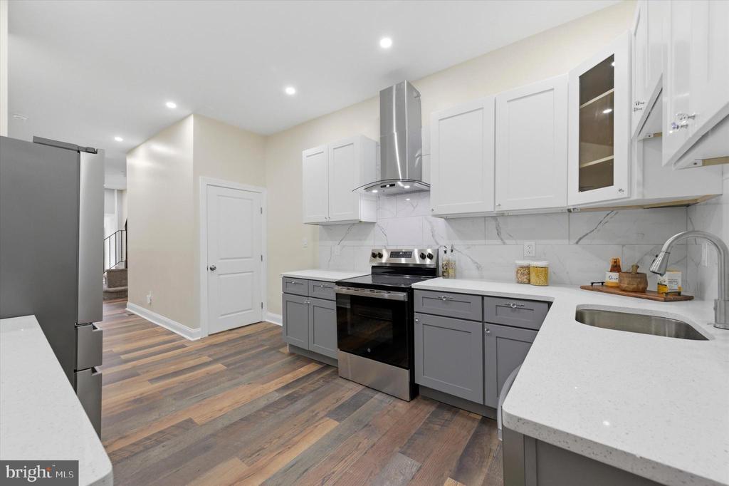 757 S 51ST STREET