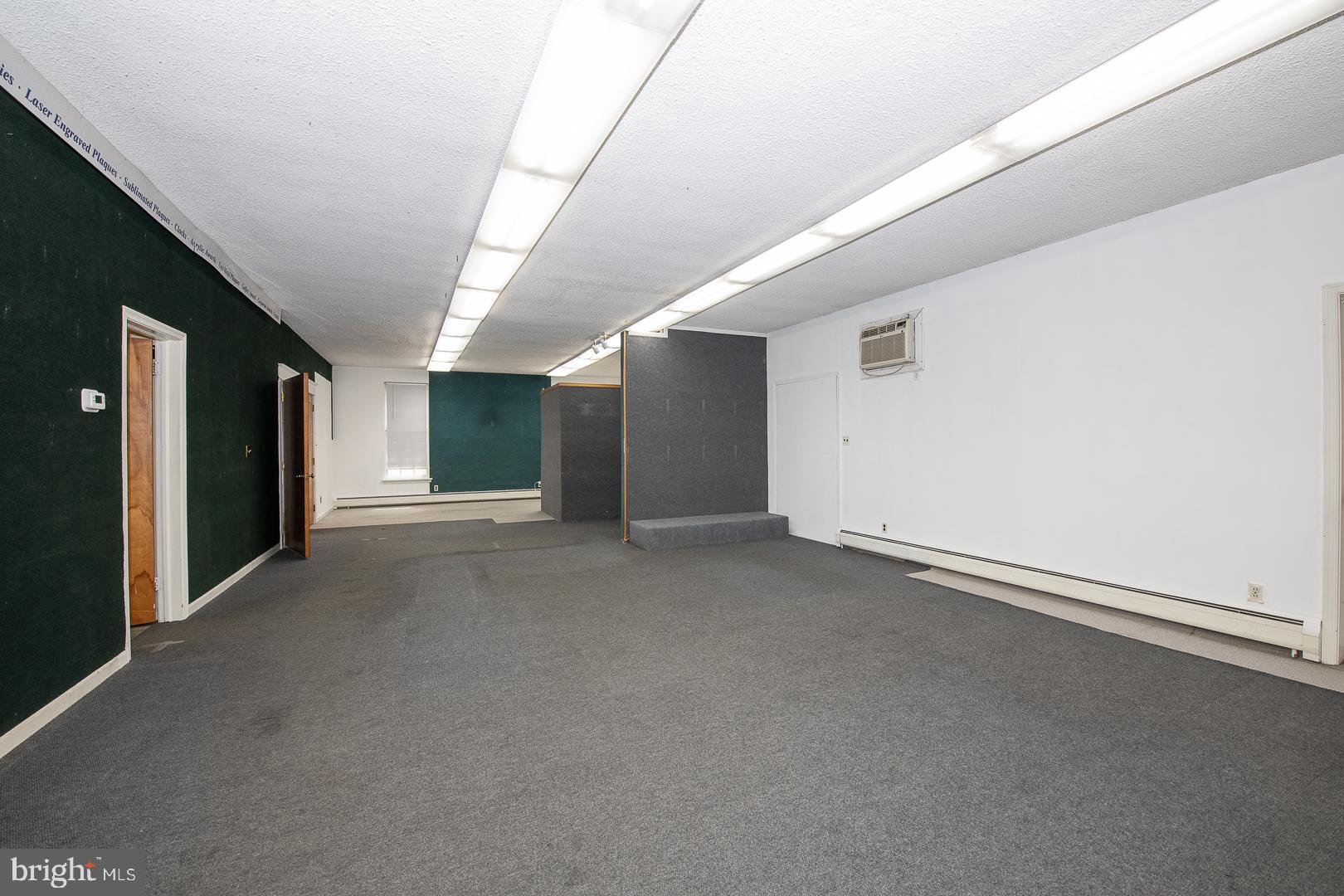 500 W CHELTENHAM AVENUE 02