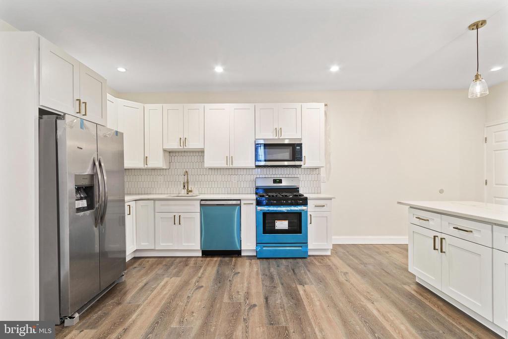 215 N 53RD STREET