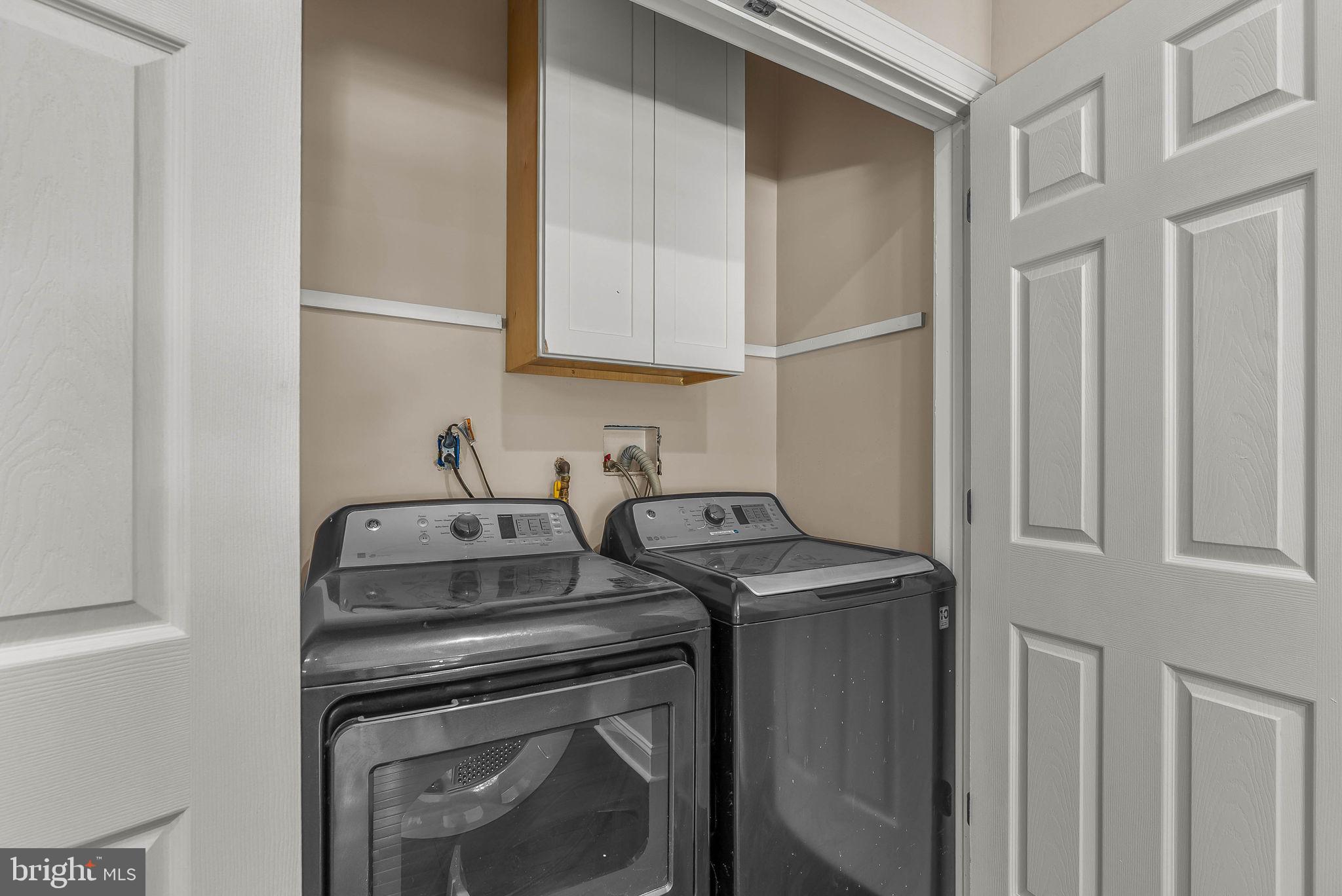 1567 E MONTGOMERY AVENUE