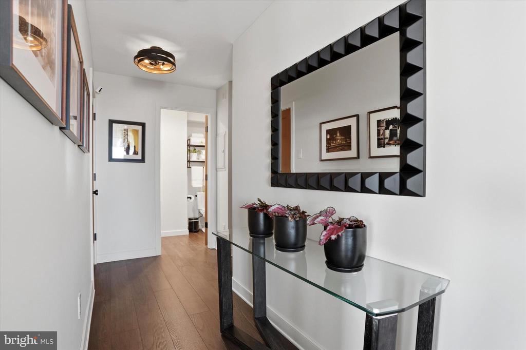 200 LOCUST STREET 00 29DN