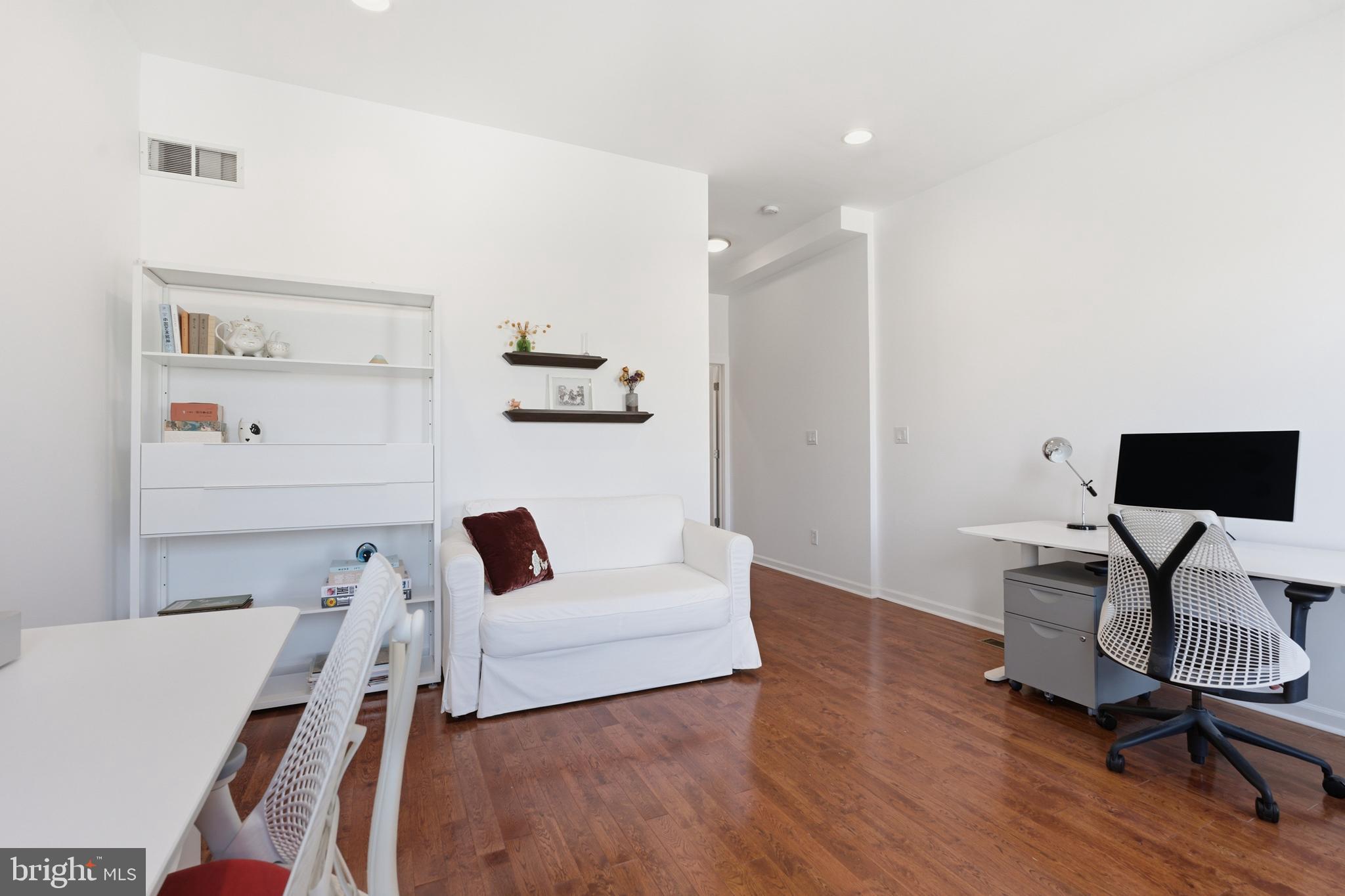 832 N 20TH STREET