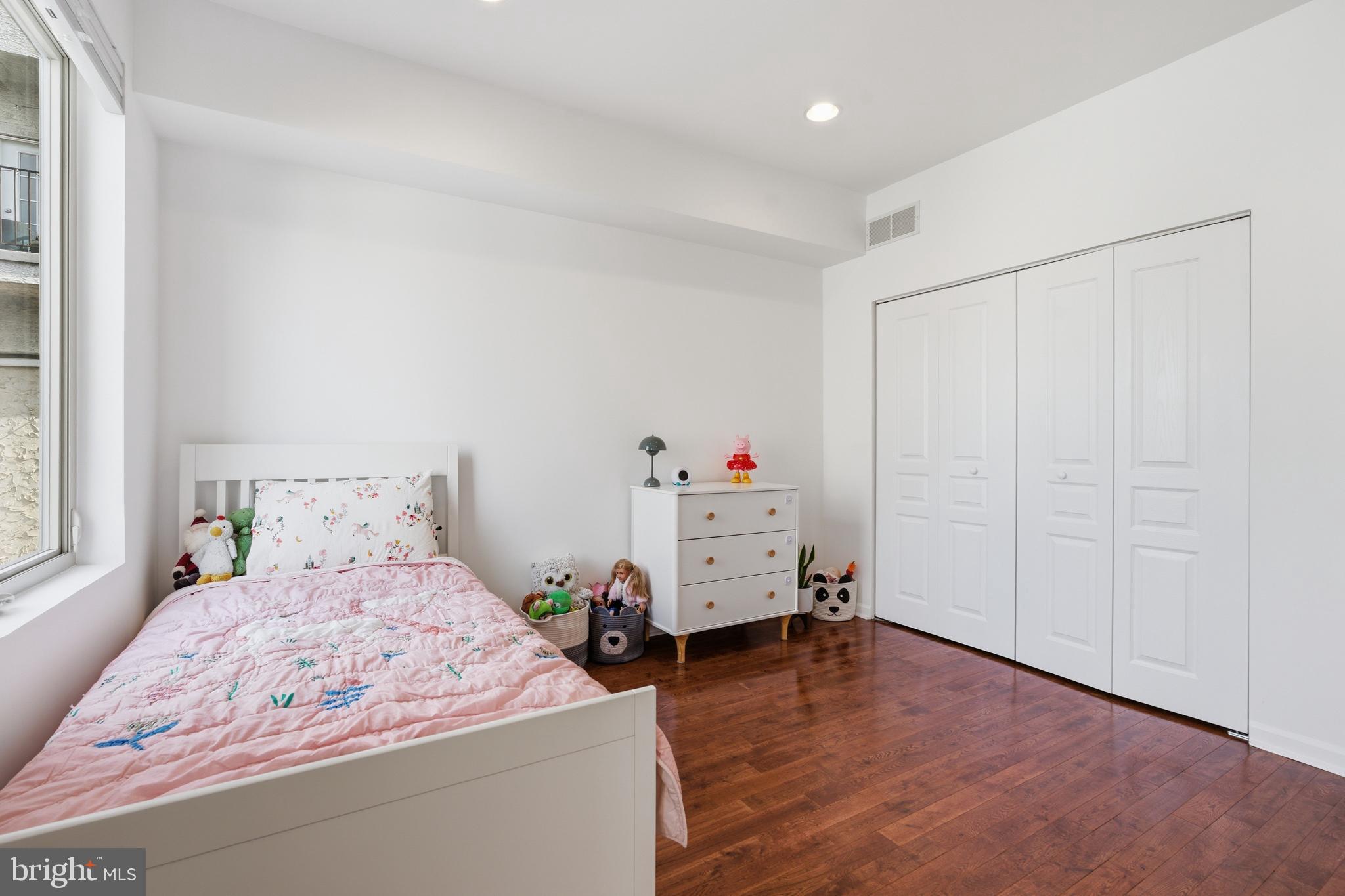 832 N 20TH STREET