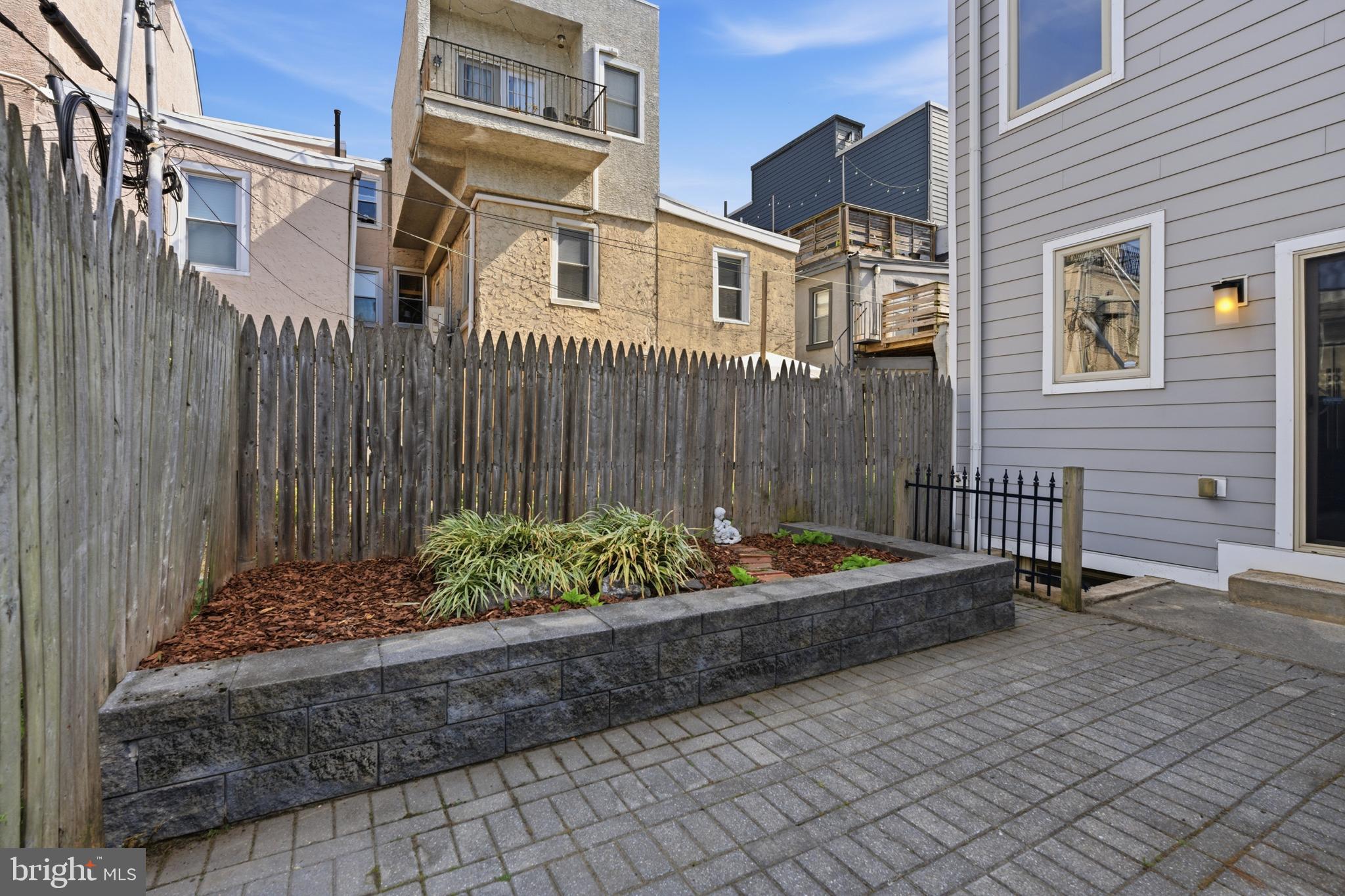 832 N 20TH STREET