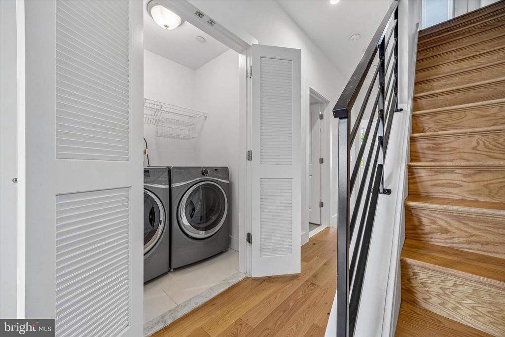 405 GREENWICH STREET