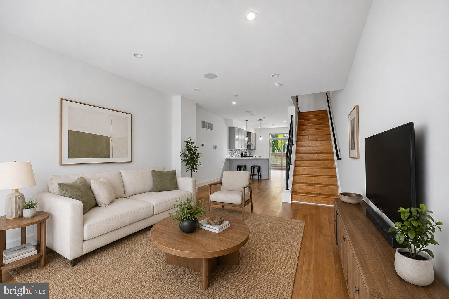 405 GREENWICH STREET
