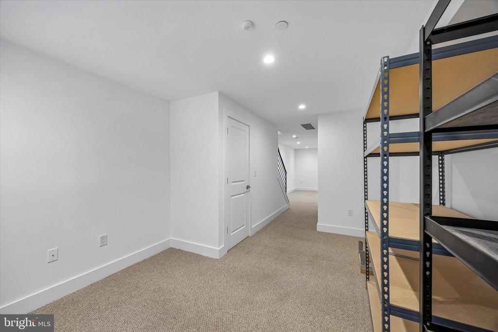 405 GREENWICH STREET