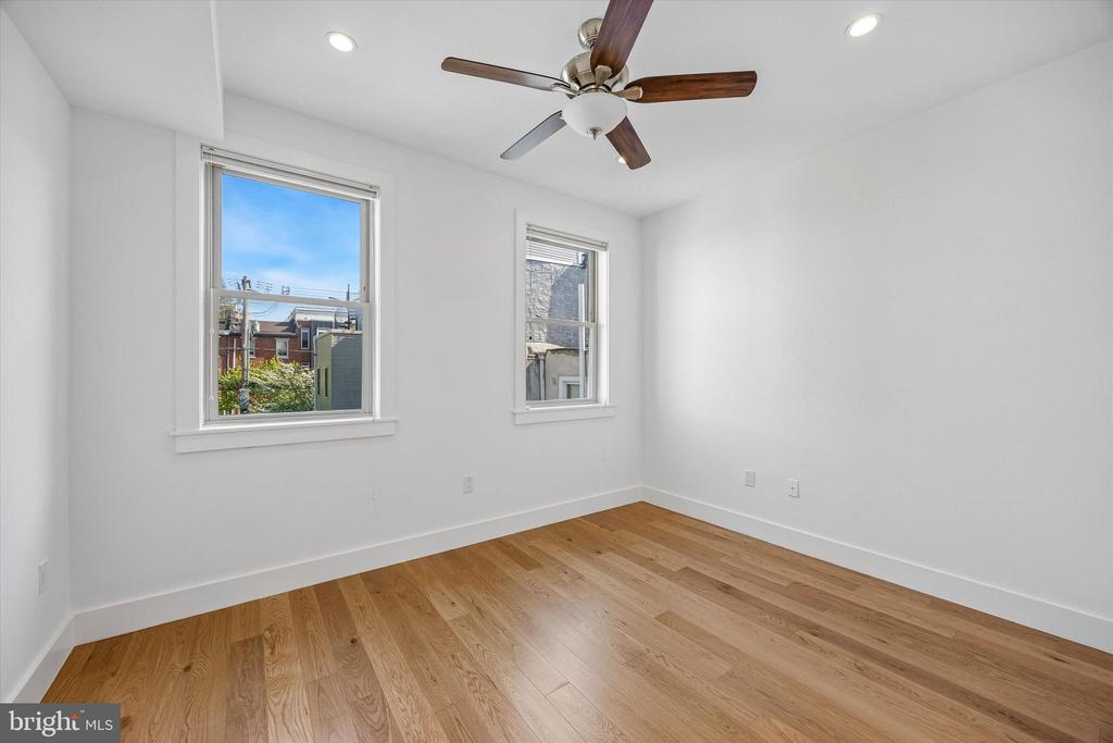 405 GREENWICH STREET