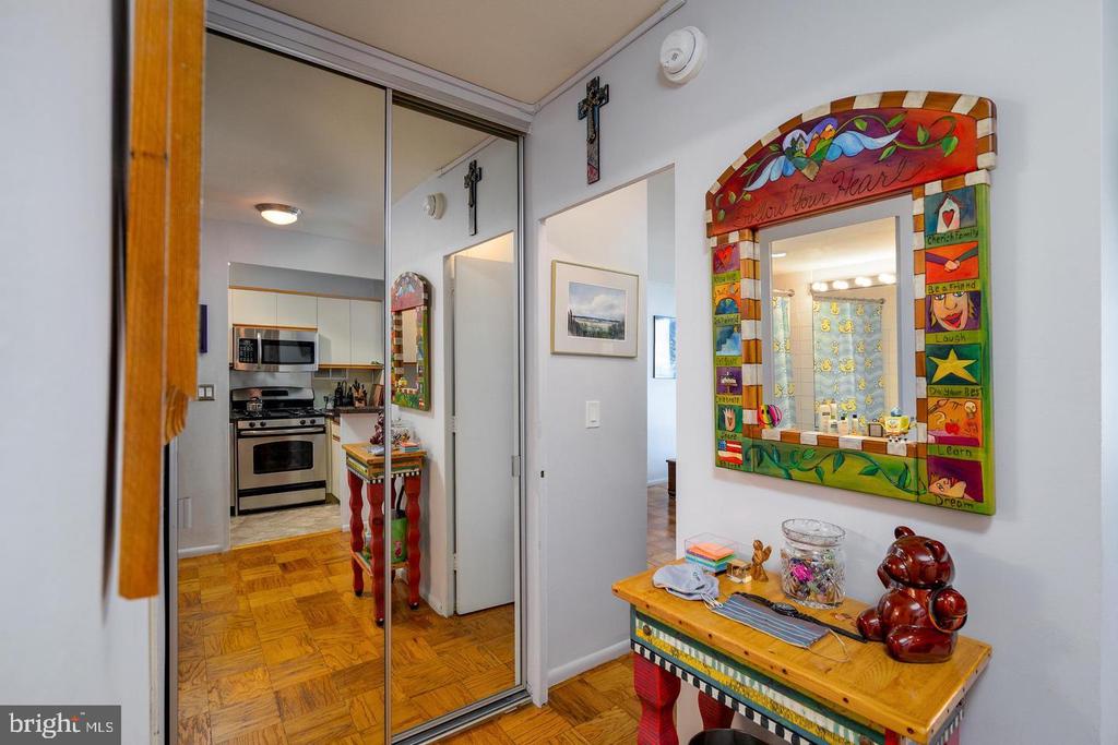 200 LOCUST STREET 23FN