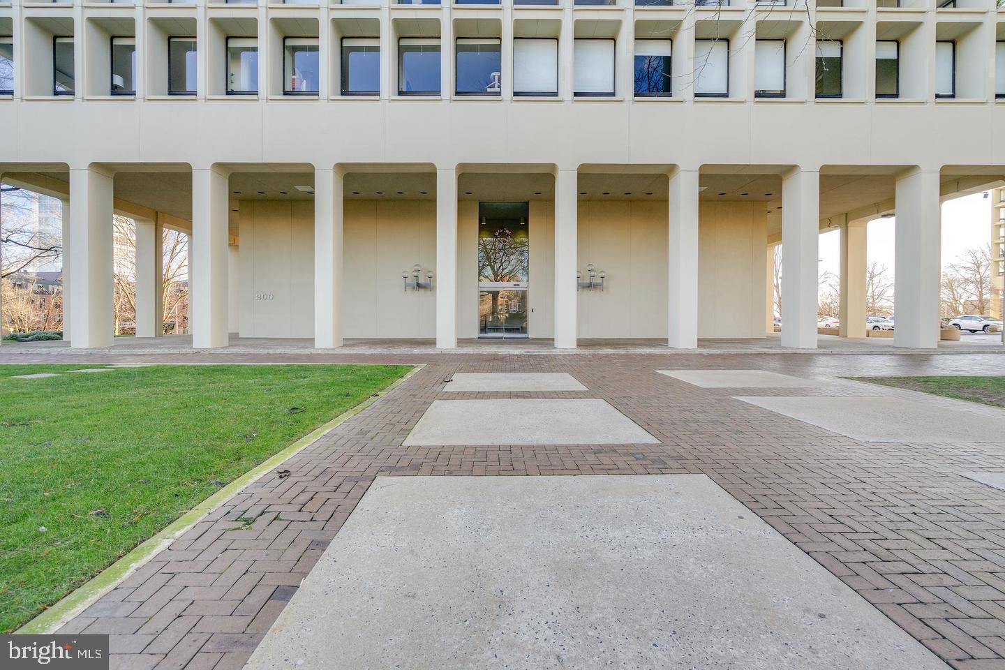 200 LOCUST STREET 23FN