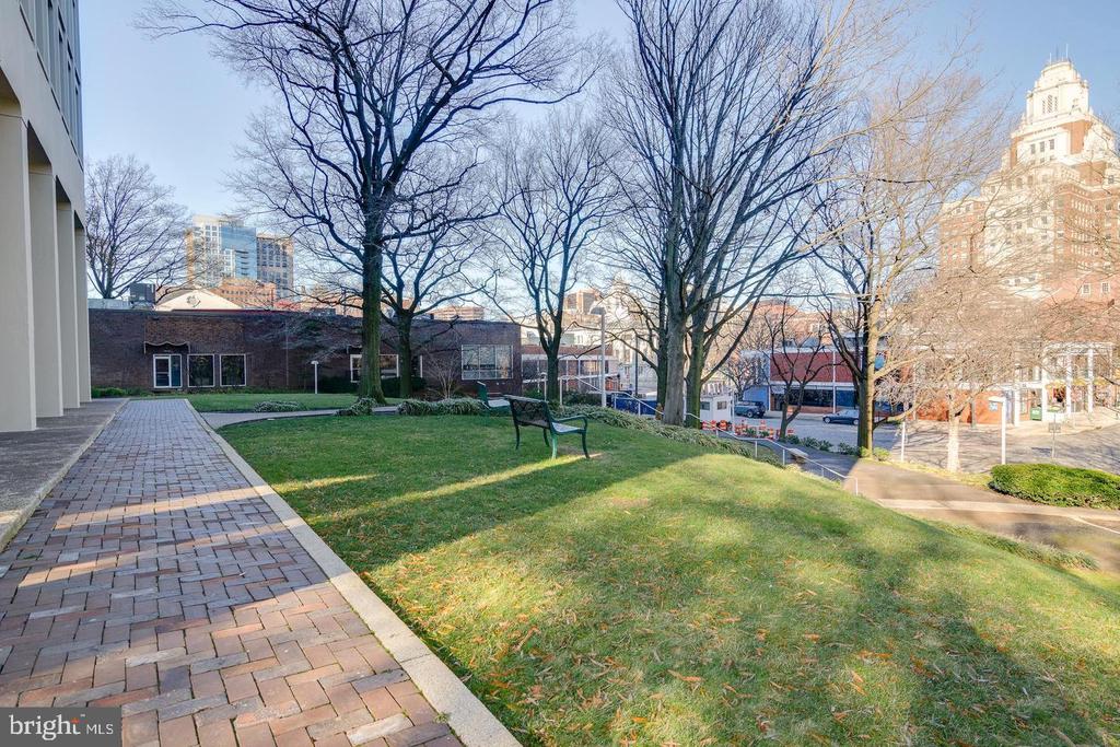 200 LOCUST STREET 23FN