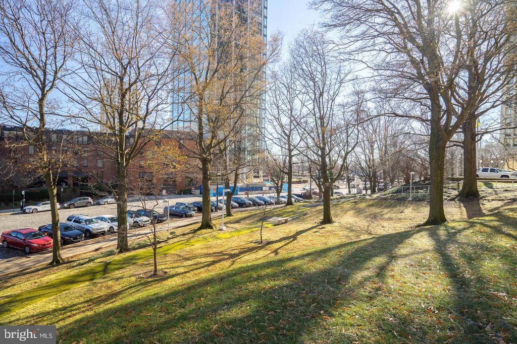 200 LOCUST STREET 23FN