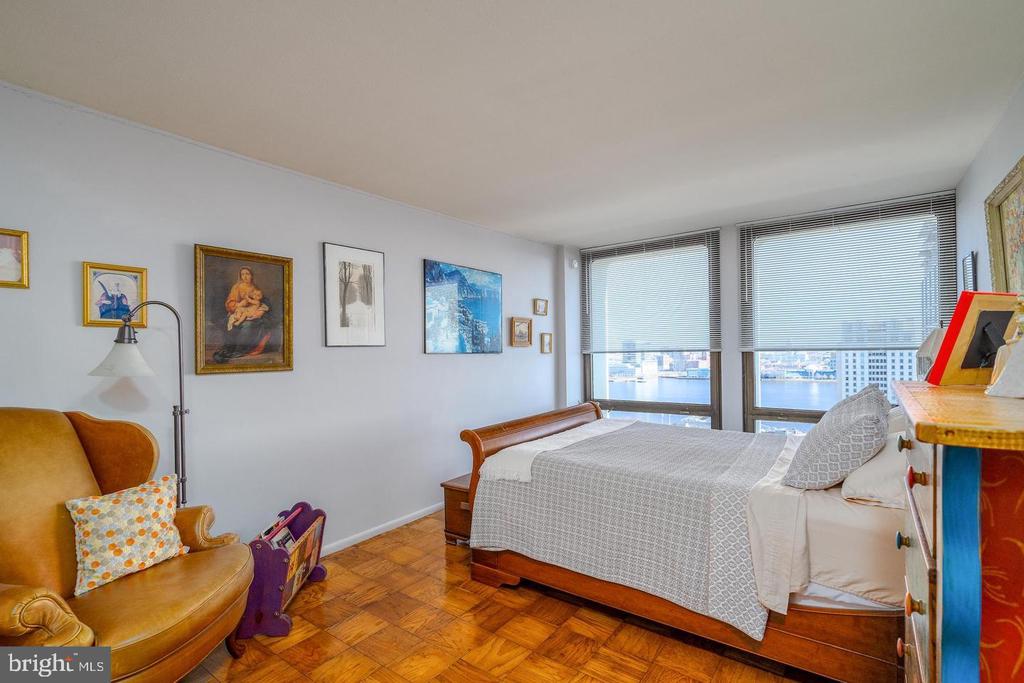 200 LOCUST STREET 23FN