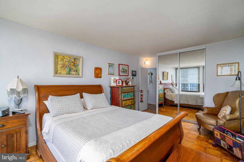 200 LOCUST STREET 23FN