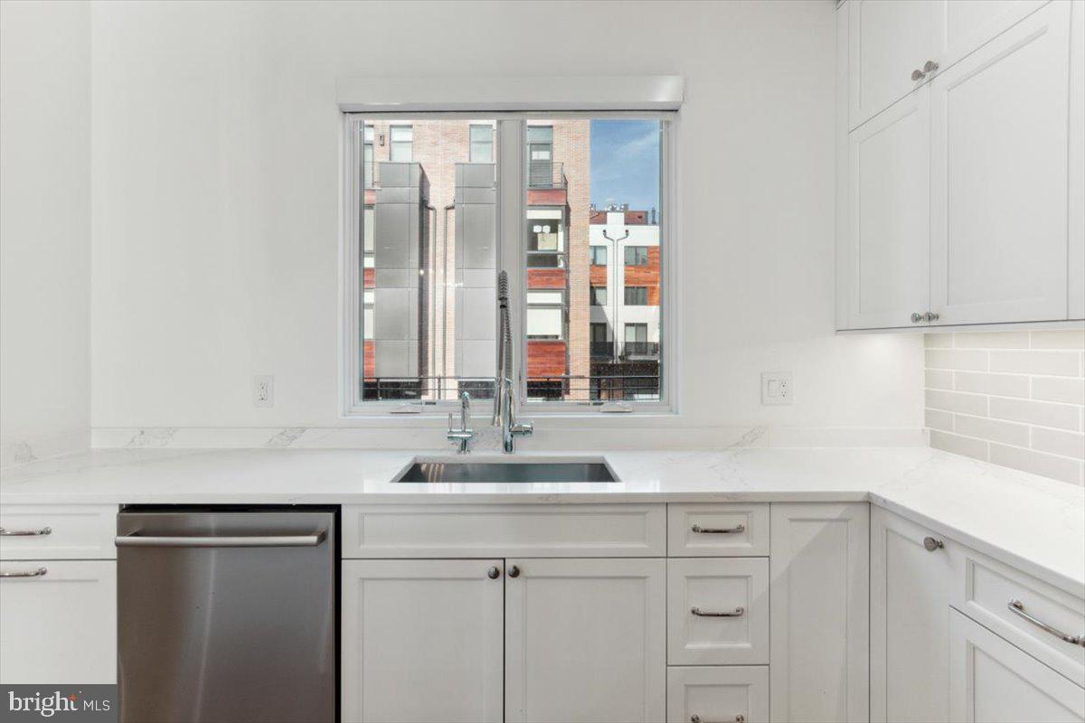 138 S FRONT STREET