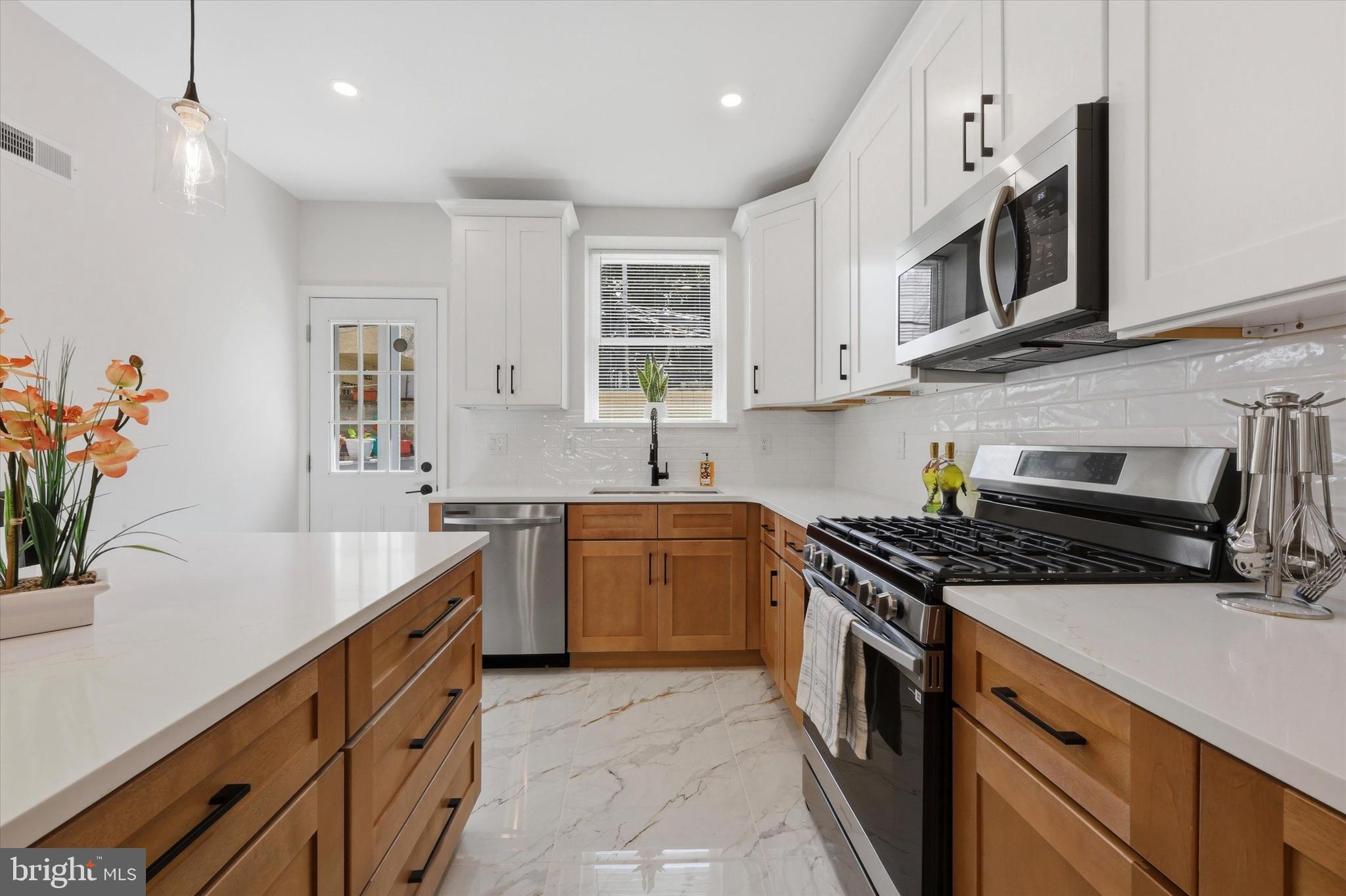 2221 S 13TH STREET