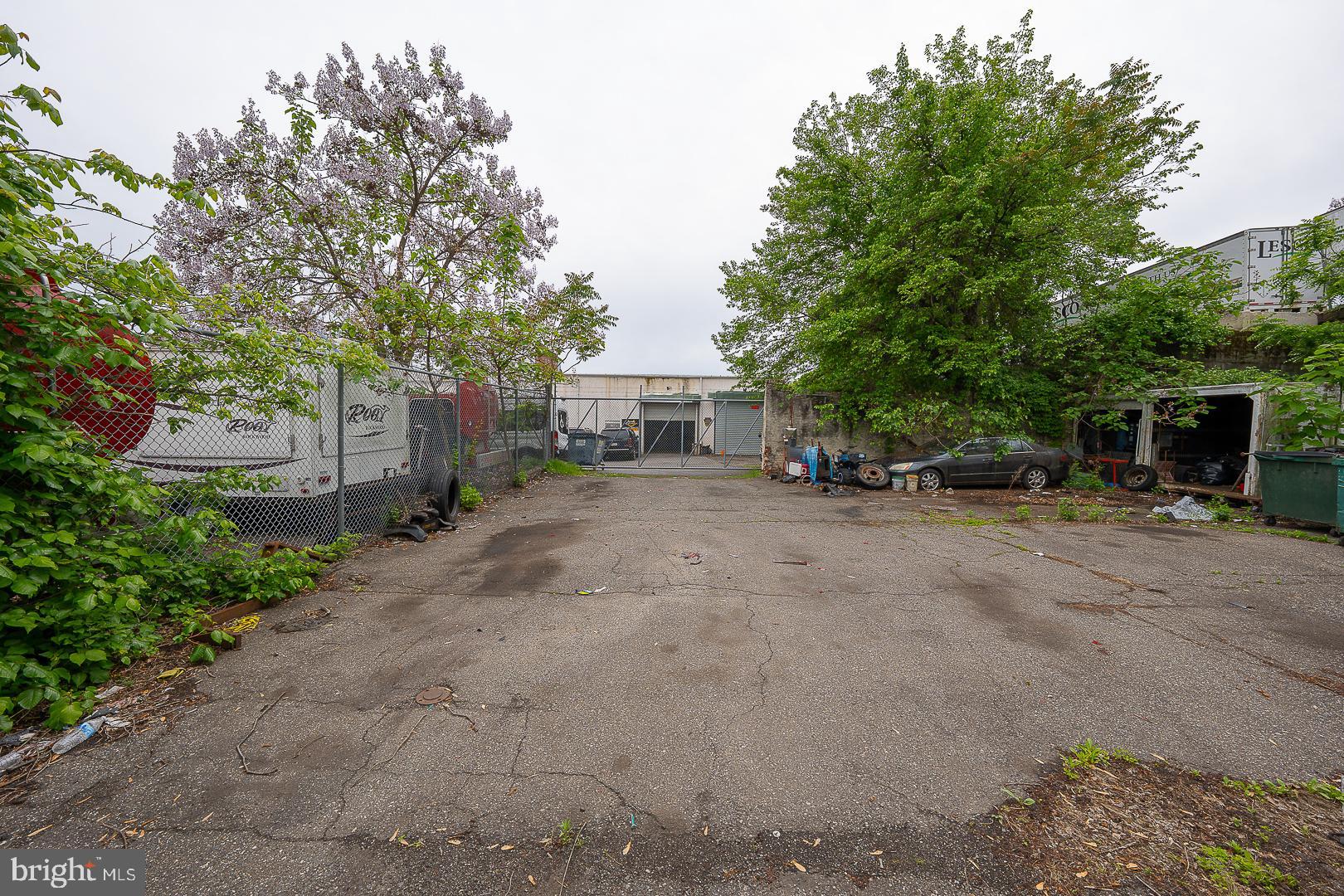 175 W WELLENS STREET