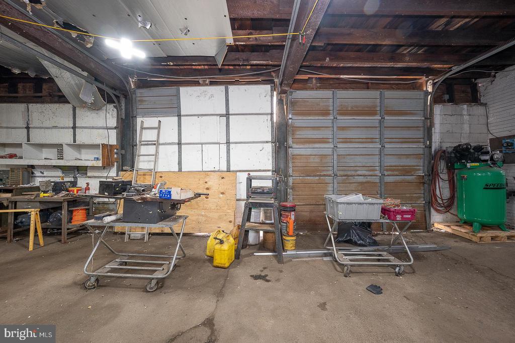 175 W WELLENS STREET