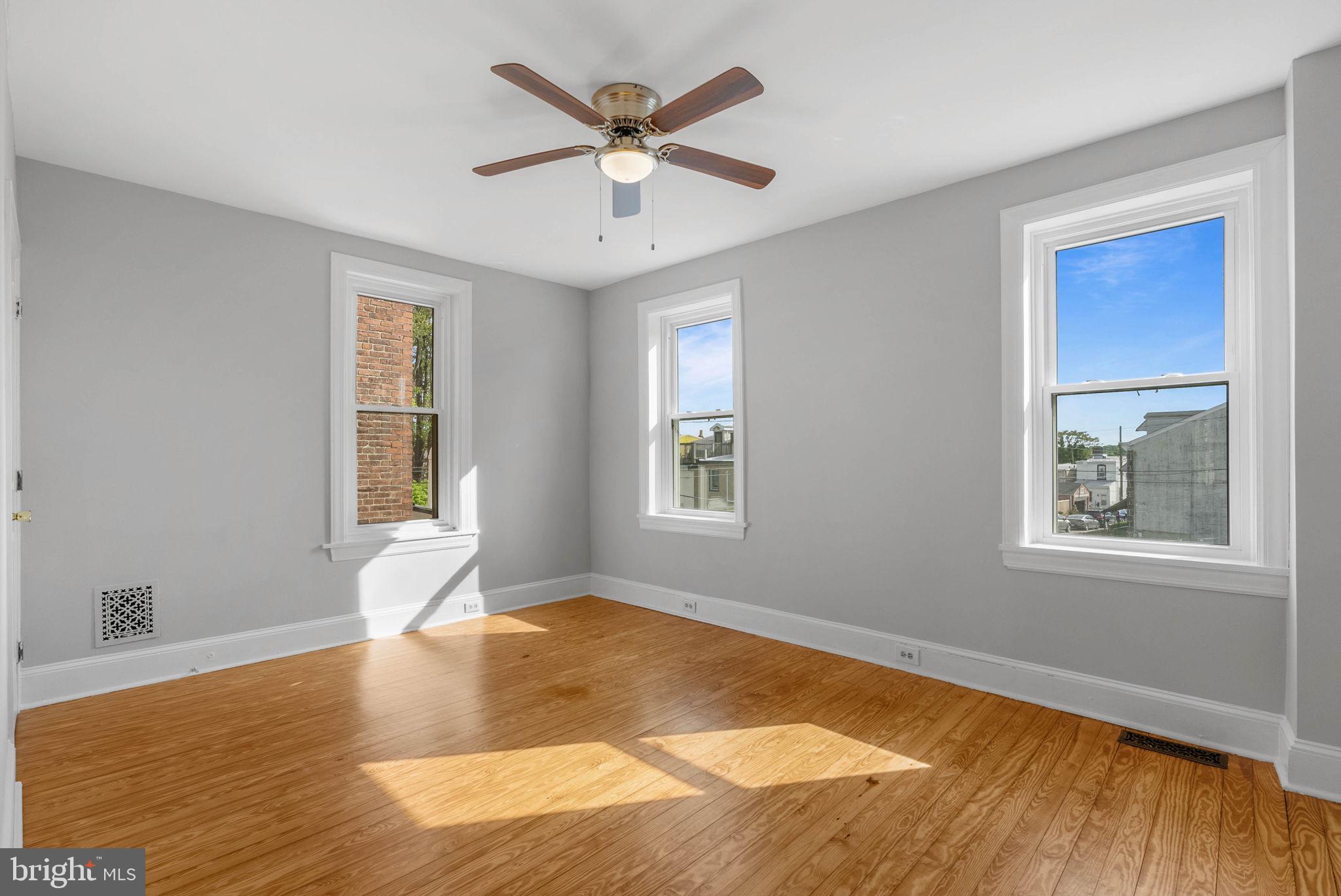 4360 MANAYUNK AVENUE