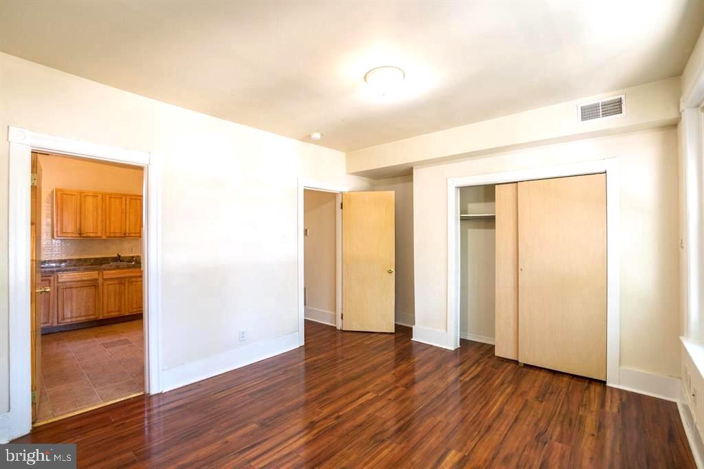 5012 WALNUT STREET