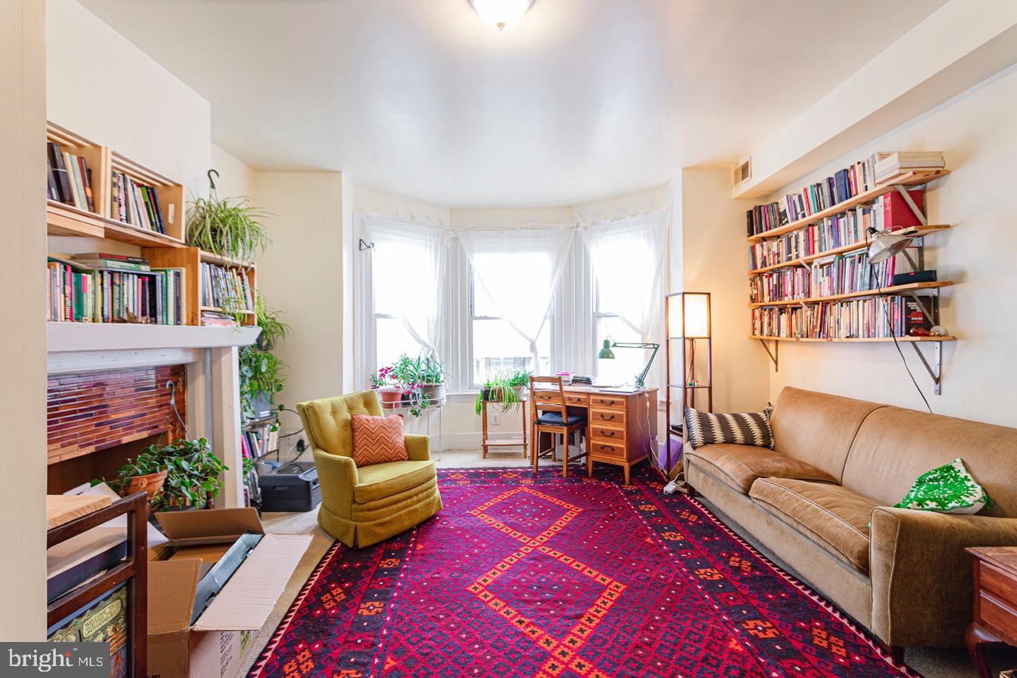 5012 WALNUT STREET