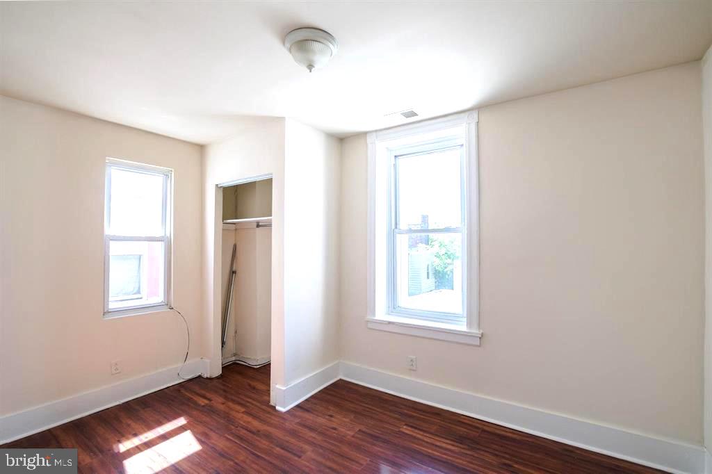 5012 WALNUT STREET