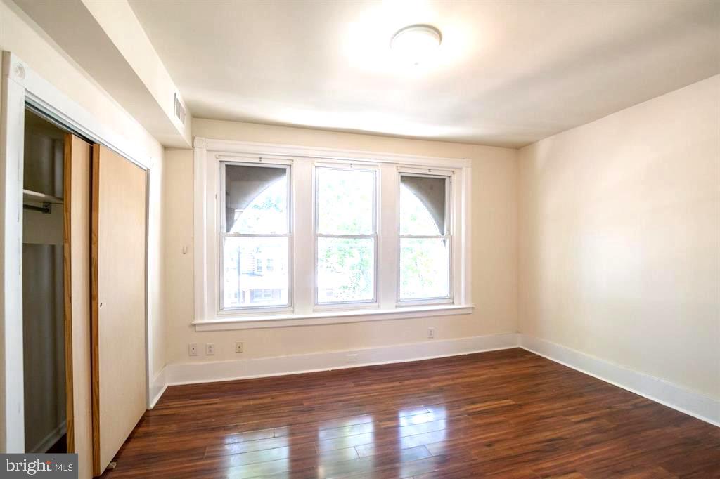 5012 WALNUT STREET