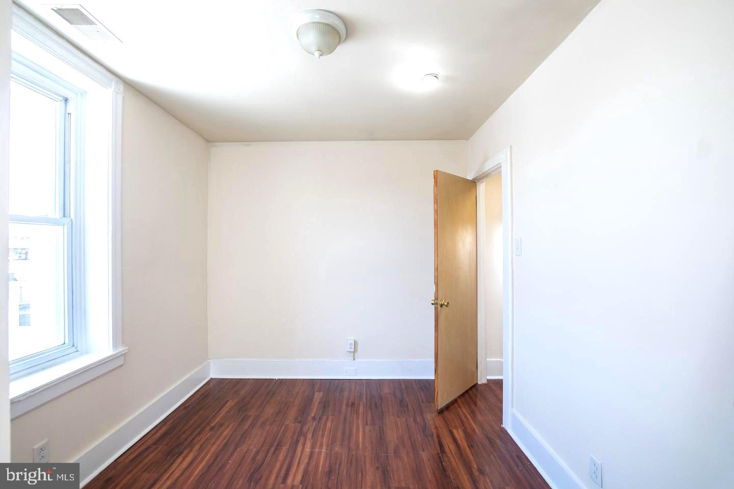 5012 WALNUT STREET