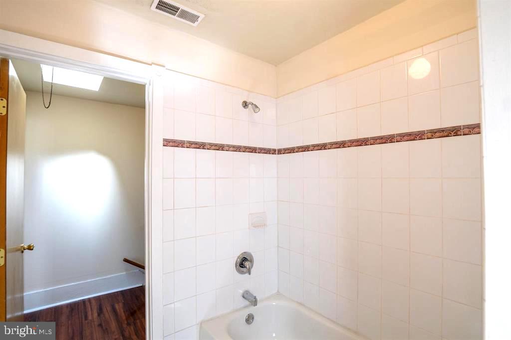 5012 WALNUT STREET
