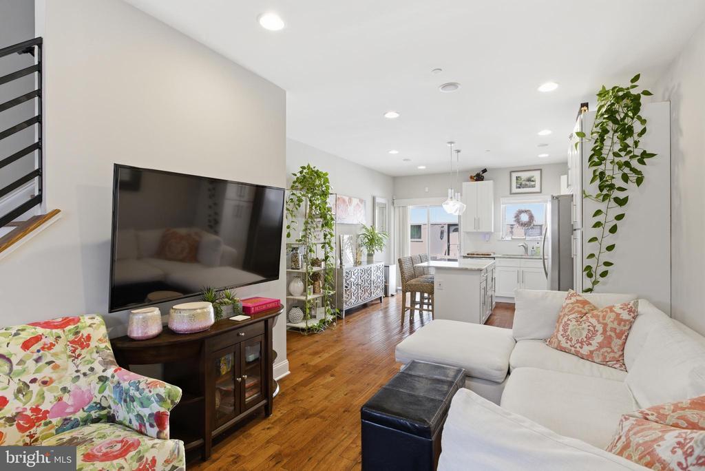 2249 KIMBALL STREET
