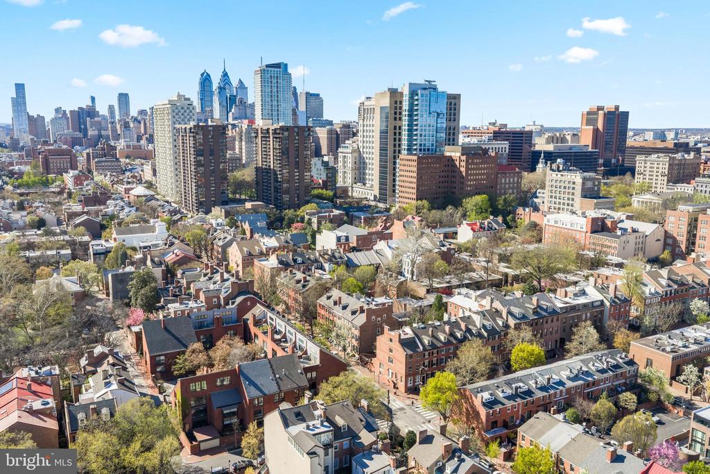 303 SPRUCE STREET