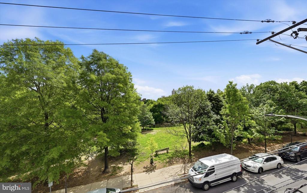 934 N 3RD STREET 50 302