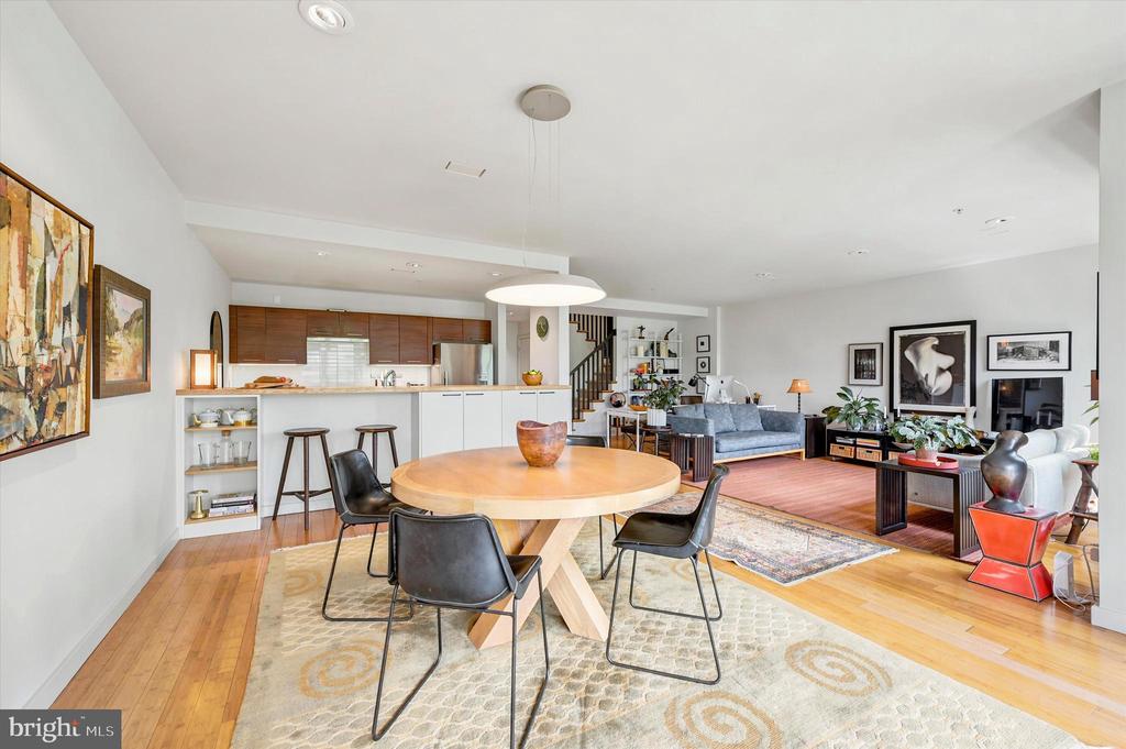 934 N 3RD STREET 50 302
