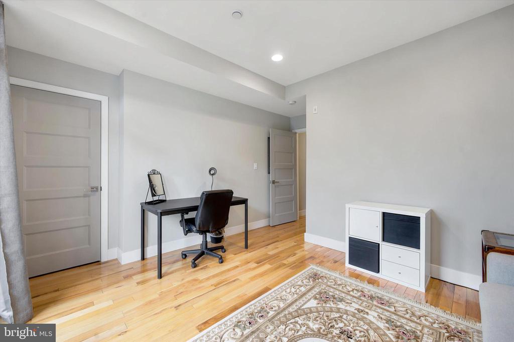 1317 N 7TH STREET 00 2